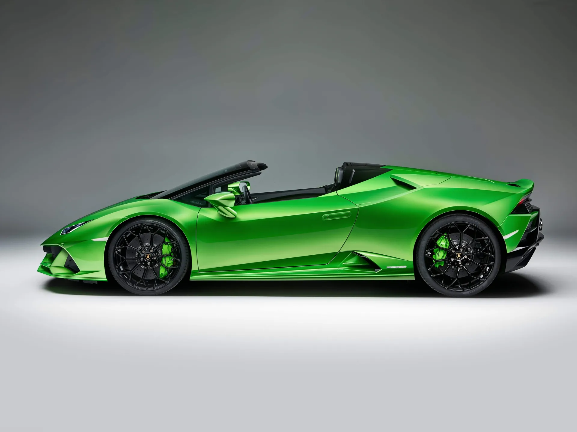 Lamborghini Huracan Evo Spyder (2019) – boční profil