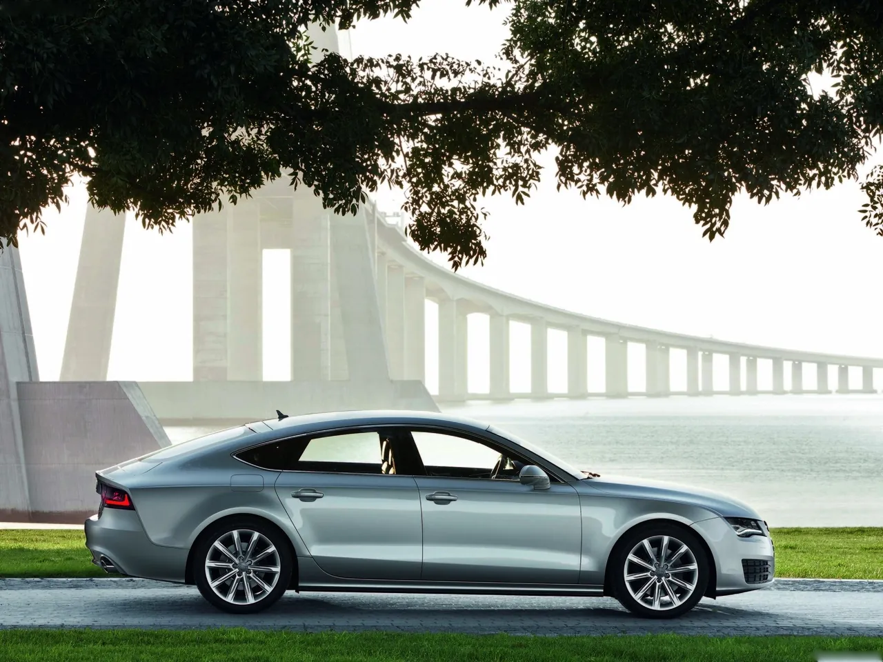 Audi A7 Sportback (2011) – boční profil