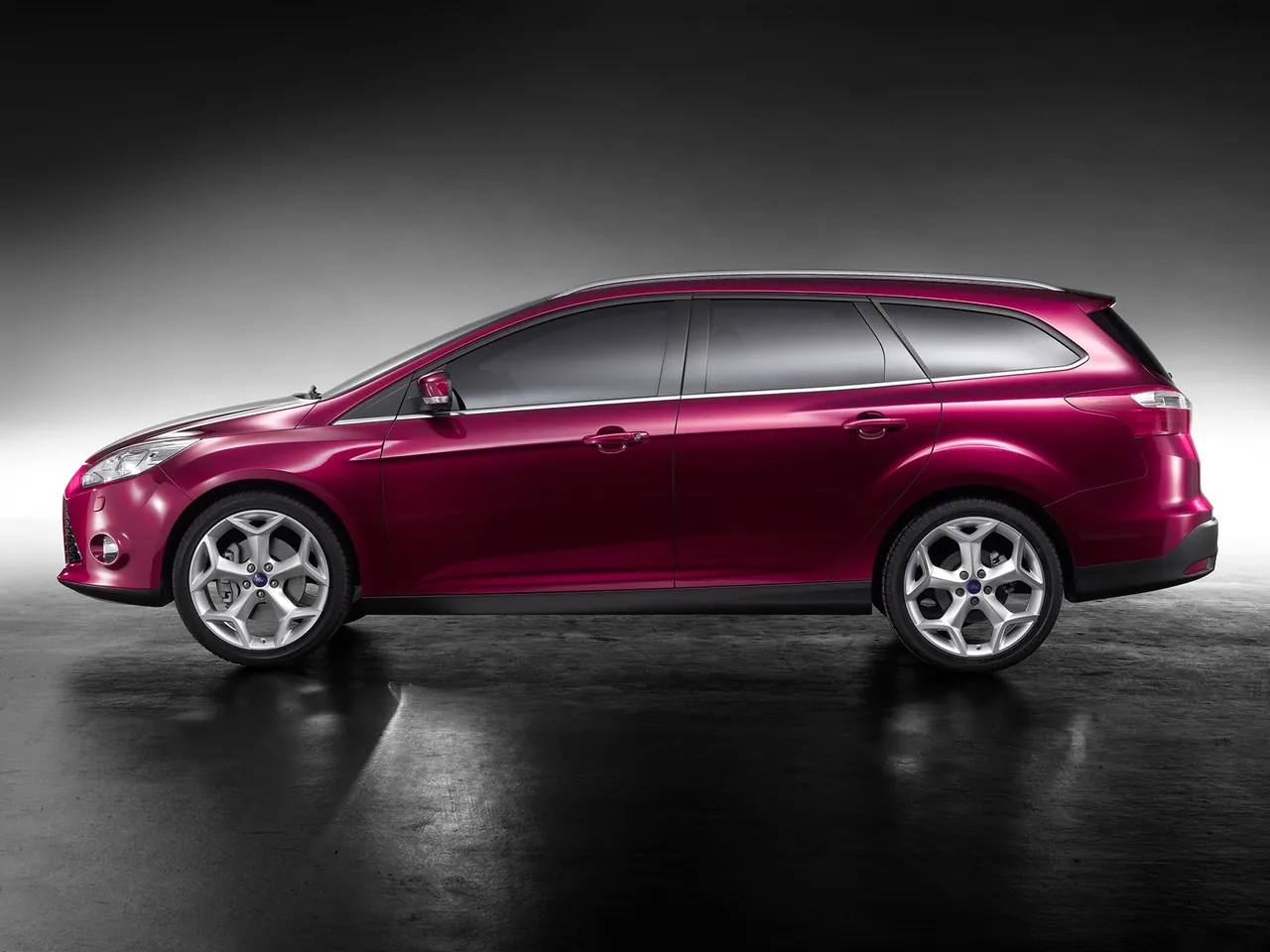 Ford Focus Estate (2011) – boční profil