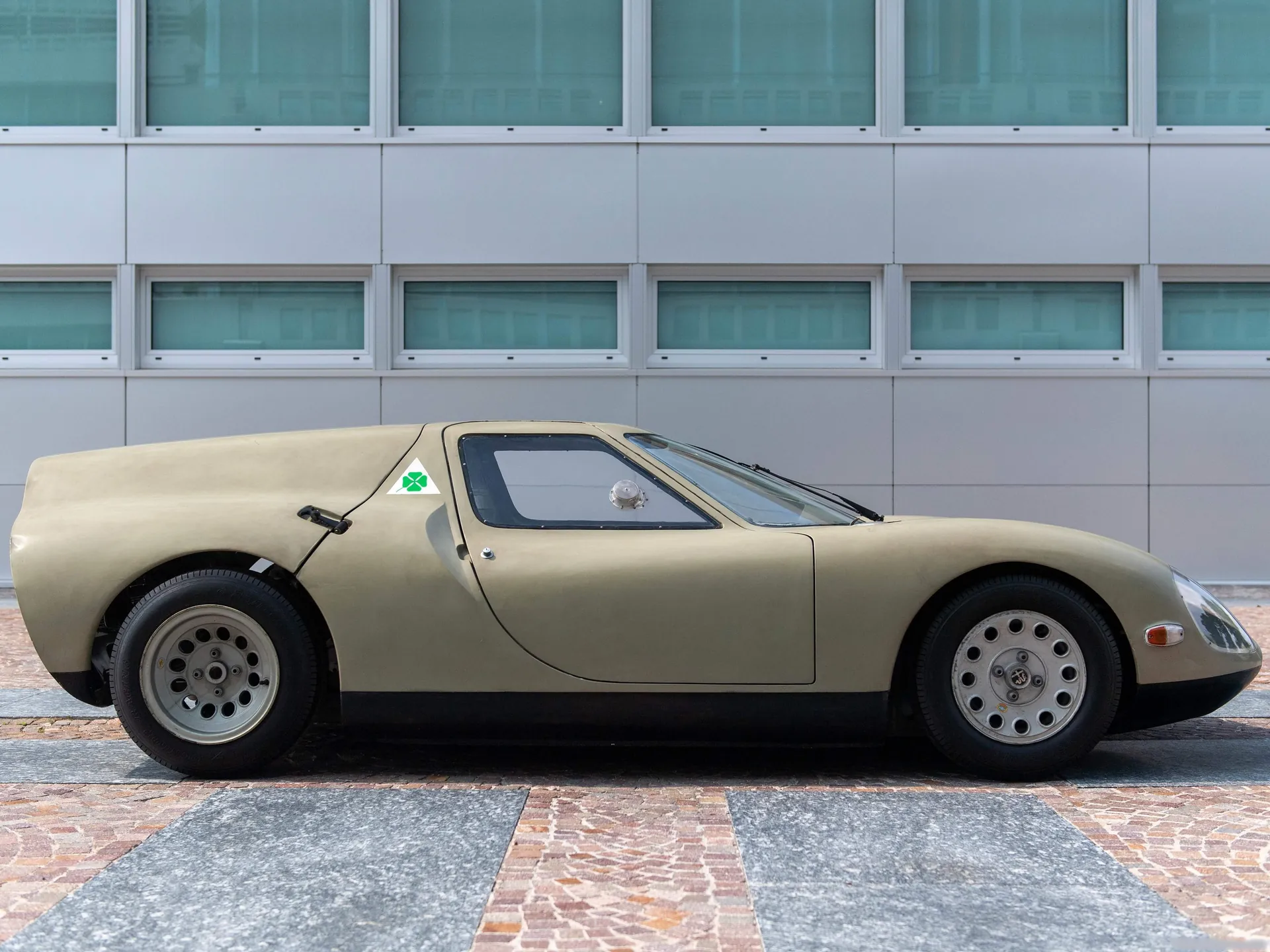 Alfa Romeo Scarabeo Concept (1966) – boční profil