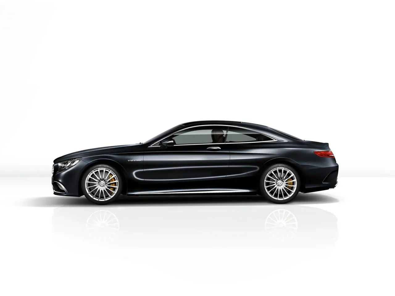 Mercedes-Benz S65 AMG Coupe (2015) – boční profil