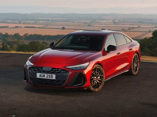 Audi A6 Saloon e-hybrid quattro [UK] (2026)
