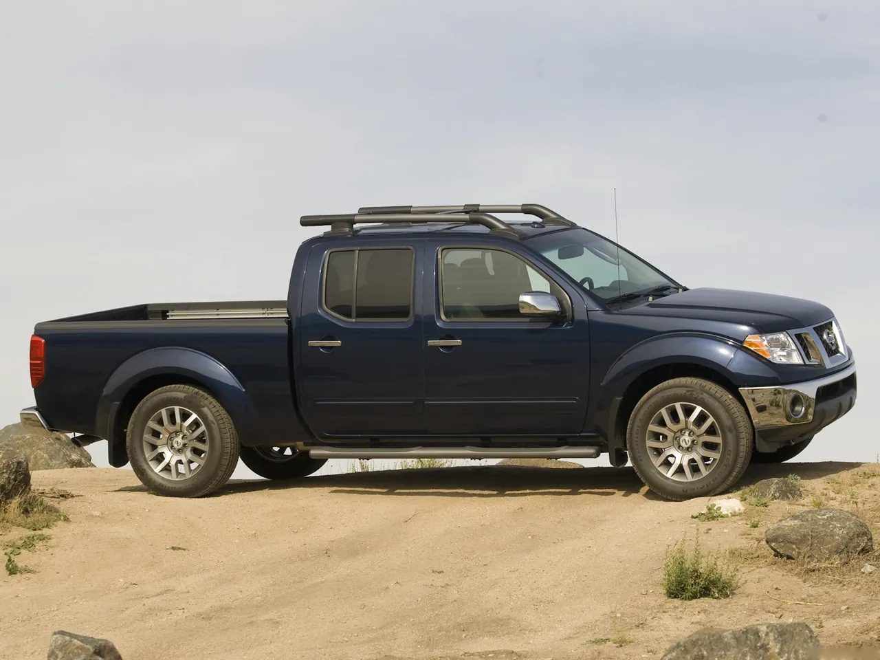 Nissan Frontier (2009) – boční profil