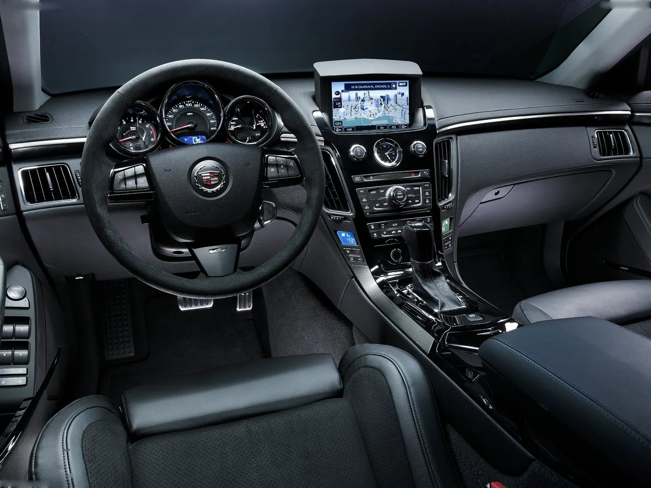 Cadillac CTS-V (2009) – interiér