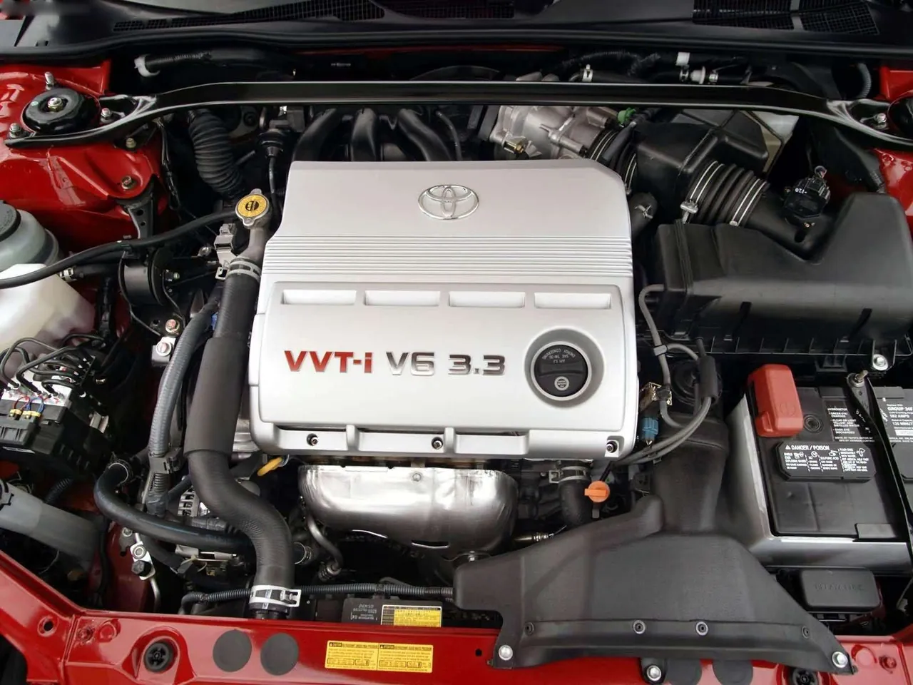 Toyota Camry Solara Coupe (2004) - Engine Bay