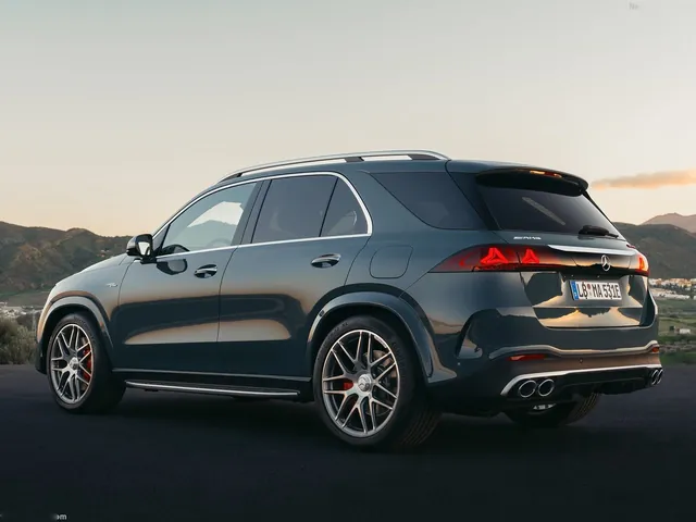 Mercedes-Benz GLE53 AMG Hybrid (2027)