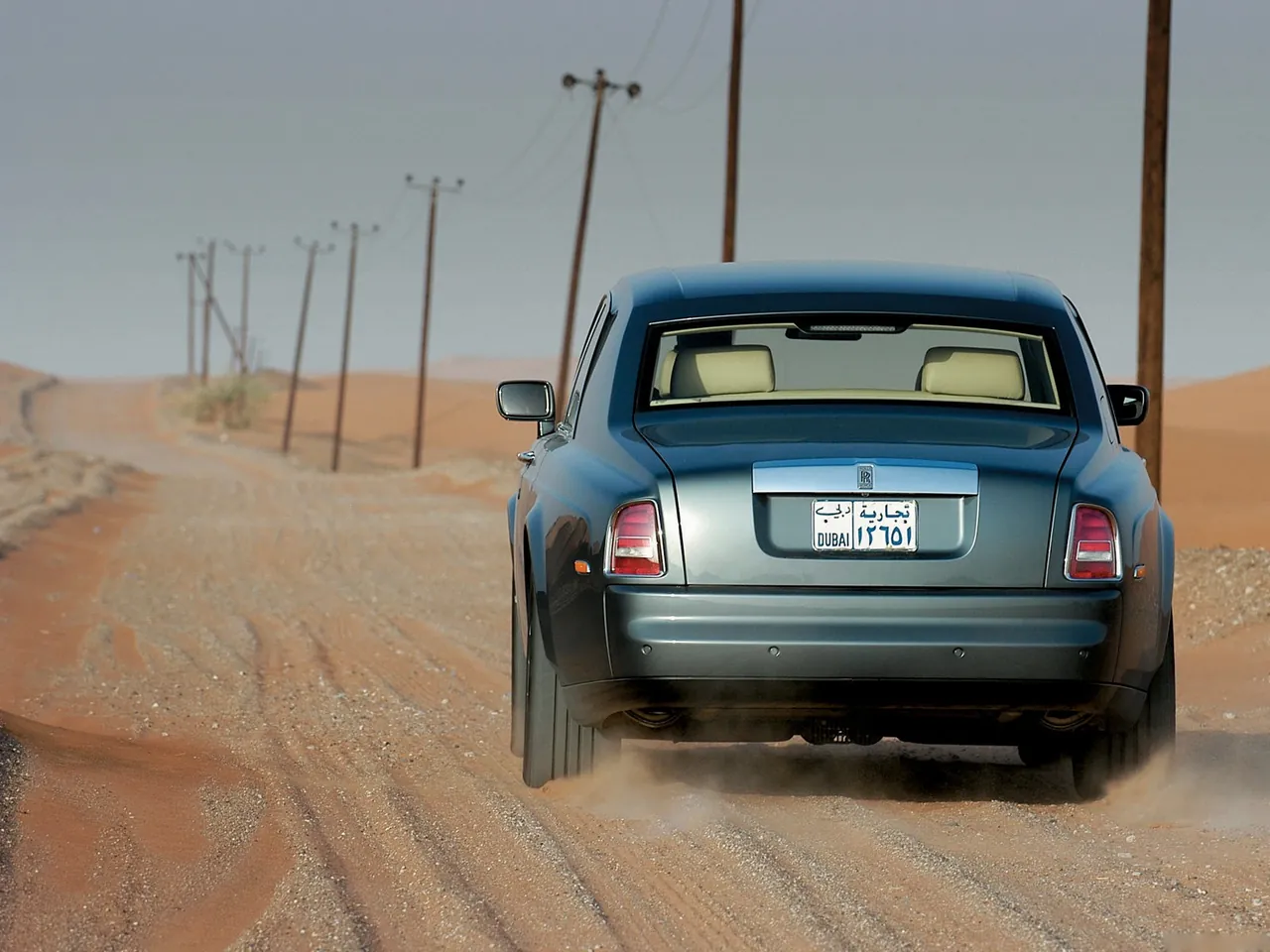Rolls-Royce Phantom (2003) – zezadu