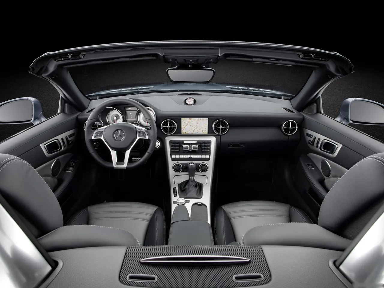 Mercedes-Benz SLK-Class (2012) – interiér
