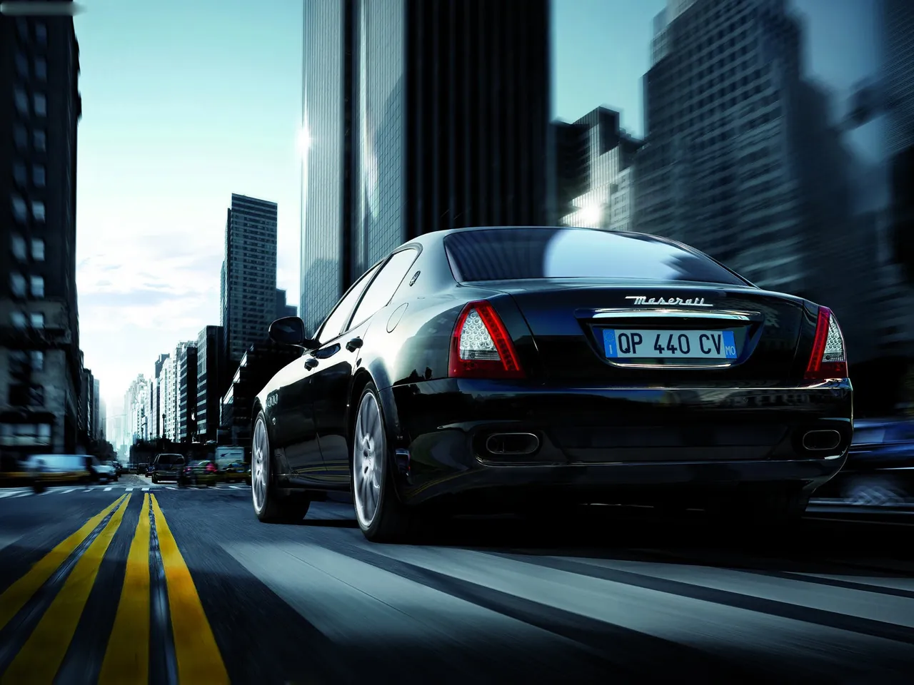 Maserati Quattroporte Sport GT S (2010) – zadní tříčtvrteční pohled