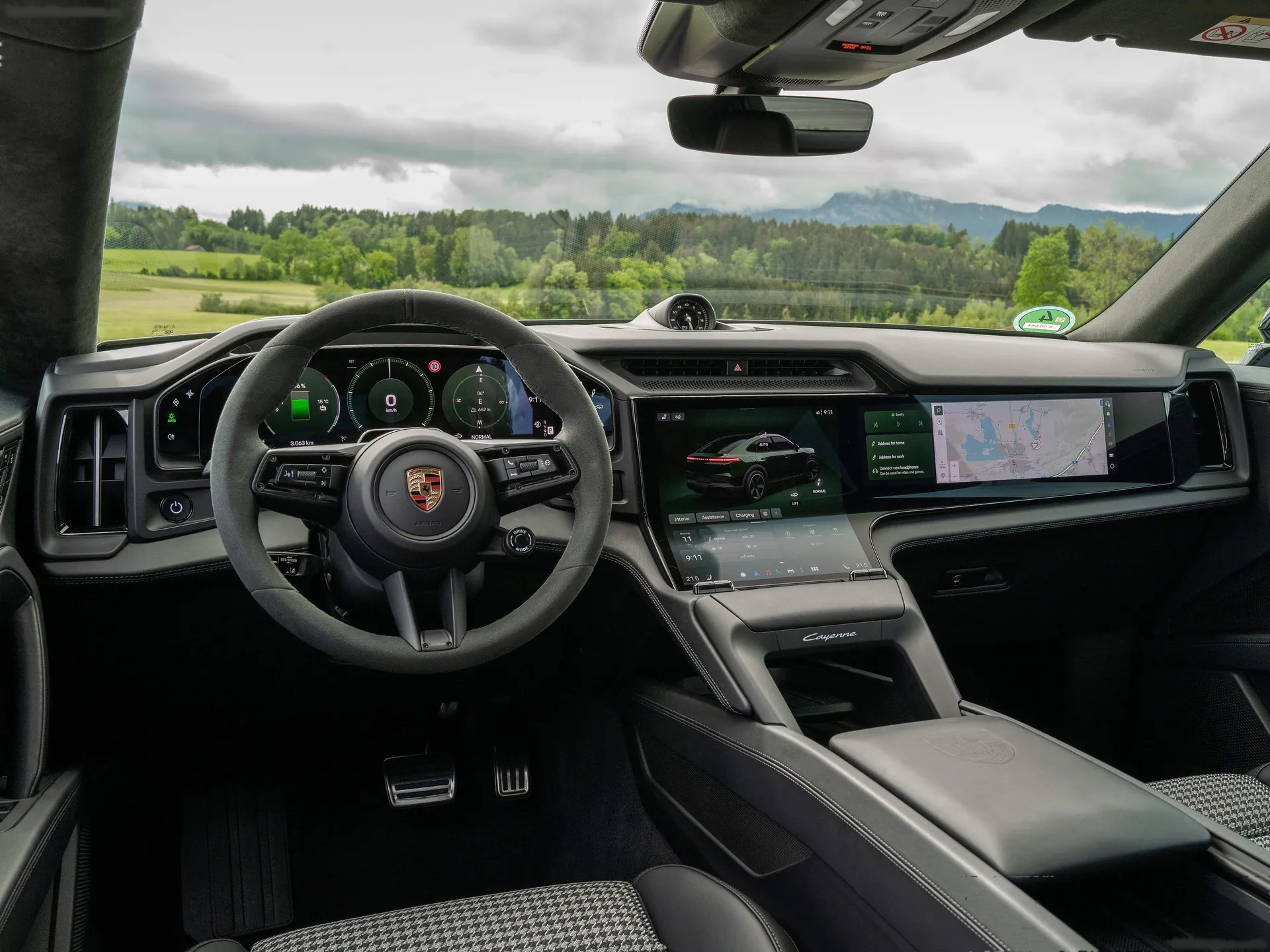 Porsche Cayenne S Coupe Electric (2027) – interiér