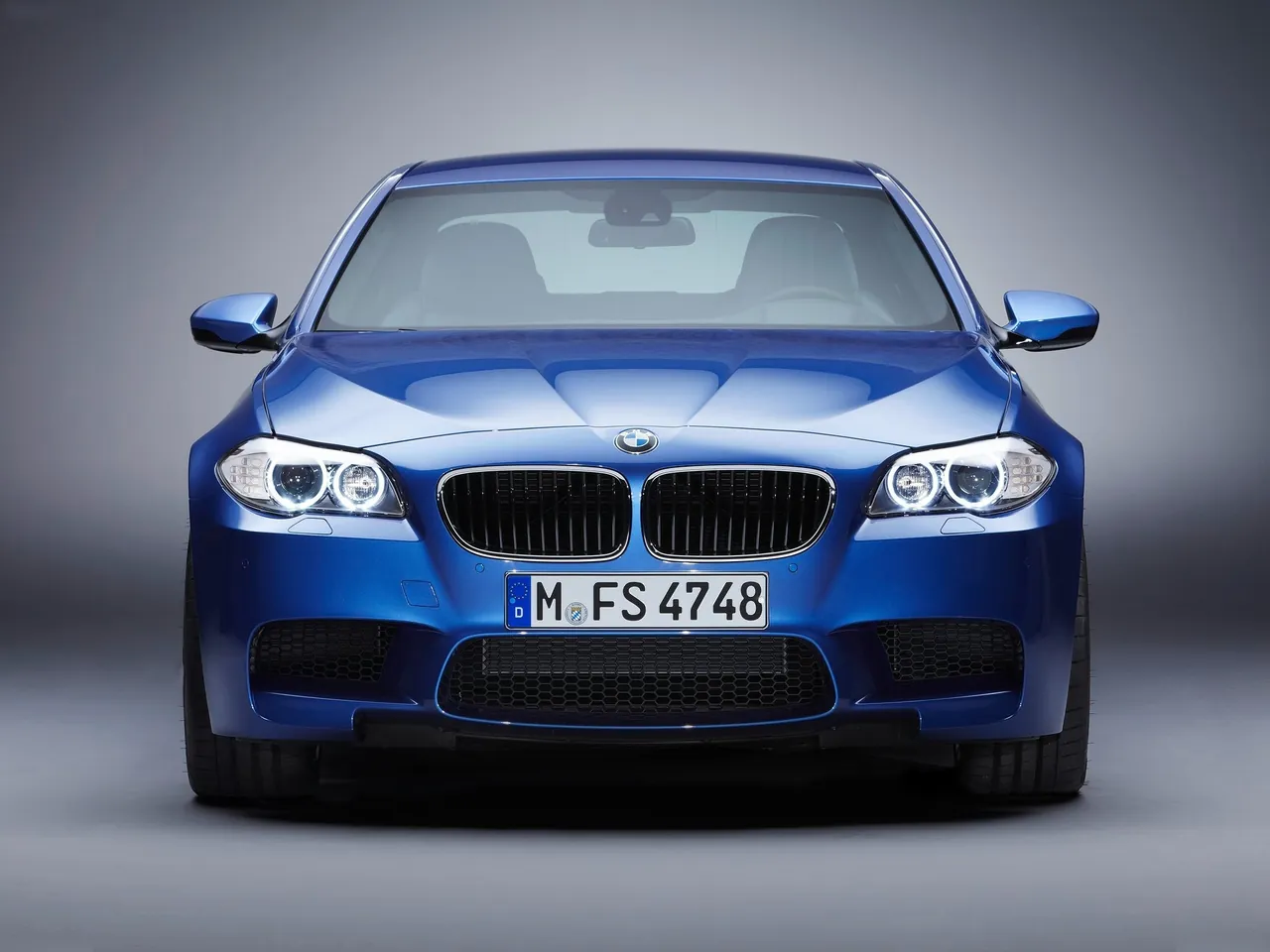 BMW M5 (2012) – zepředu