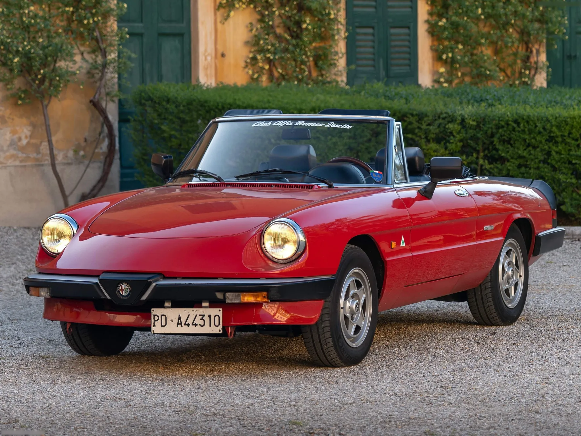 Alfa Romeo Spider (1983)