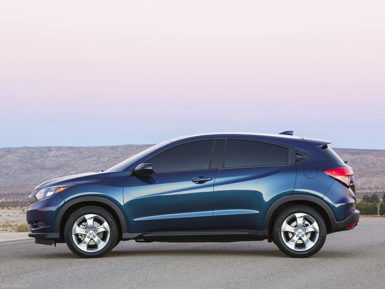 Honda HR-V (2016) – boční profil