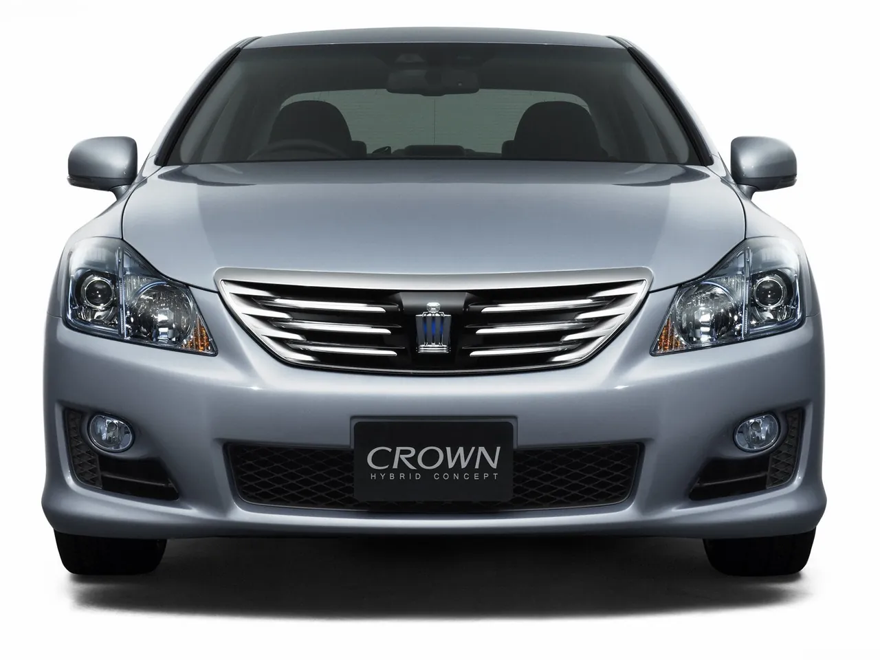 Toyota Crown Hybrid Concept (2007) - Front