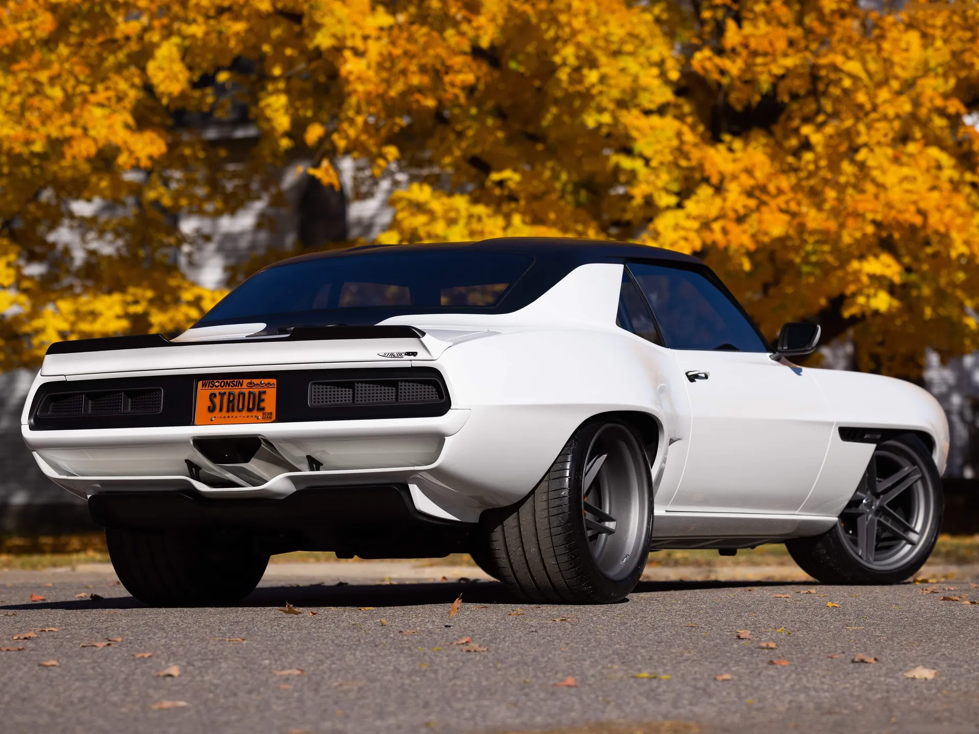Chevrolet Camaro STRODE by Ringbrothers (1969) – zadní tříčtvrteční pohled