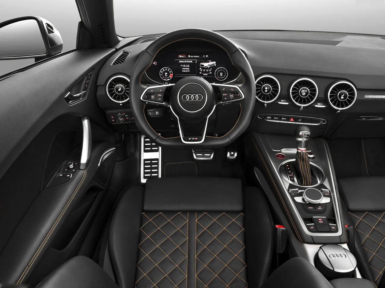 Audi TTS Roadster (2015) – interiér