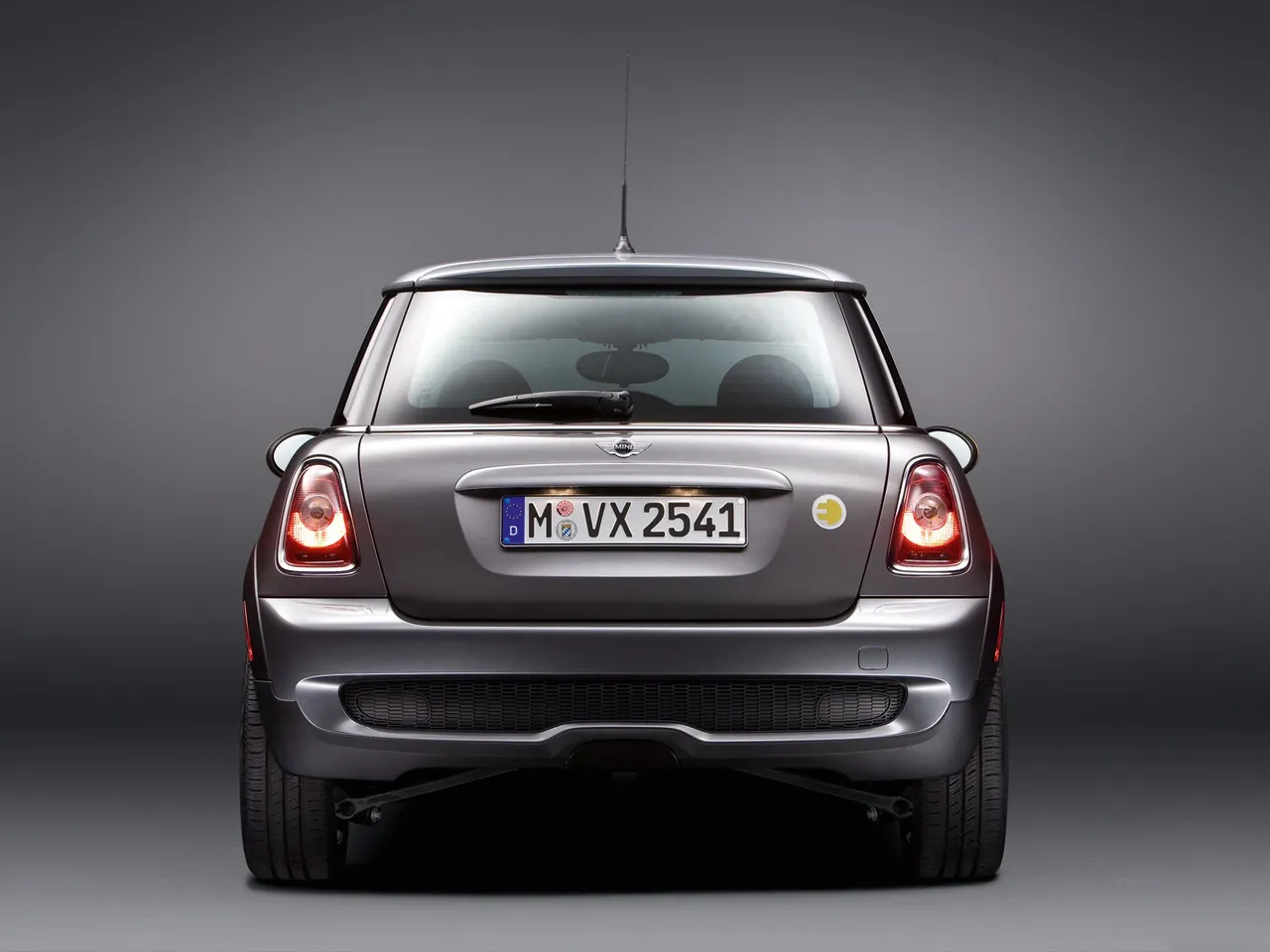Mini E (2010) – zezadu