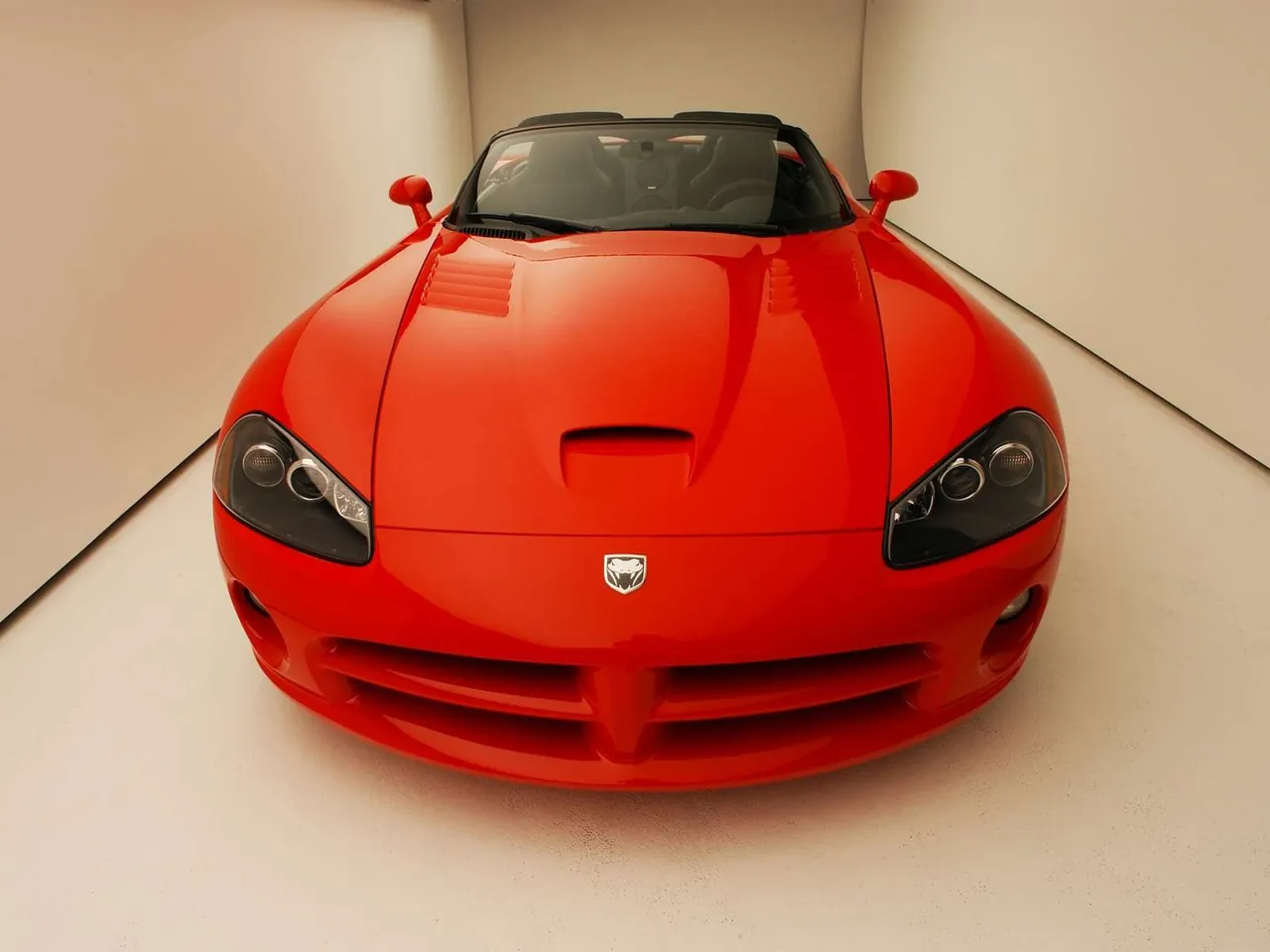 Dodge Viper SRT10 (2003) – zepředu