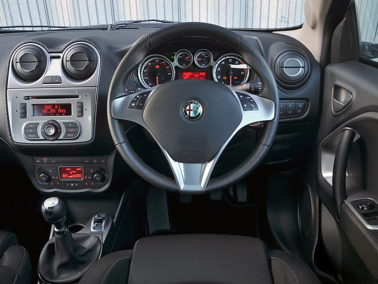 Alfa Romeo MiTo [UK] (2009) - Interior