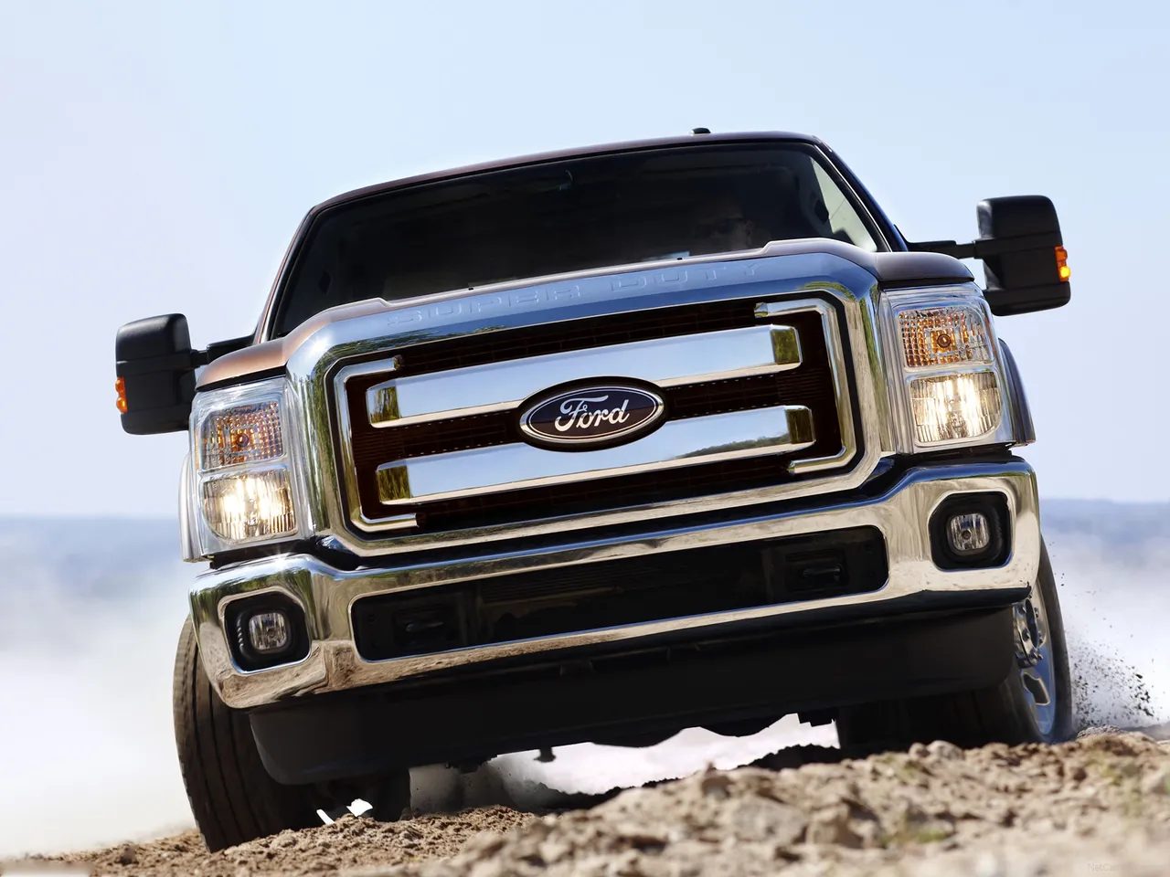 Ford Super Duty (2011) - Front