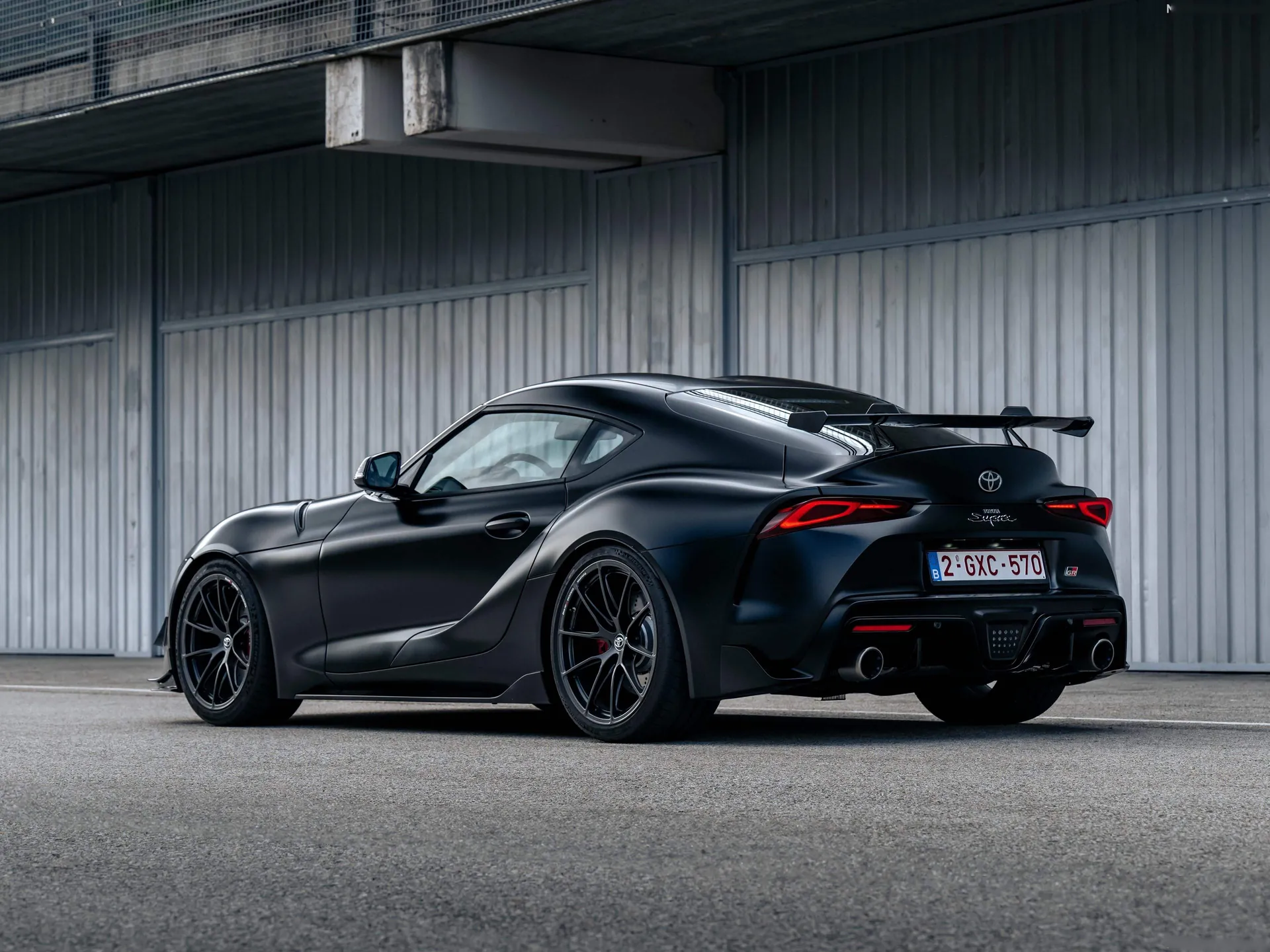 Toyota GR Supra A90 Final Edition [EU] (2026) – zadní tříčtvrteční pohled