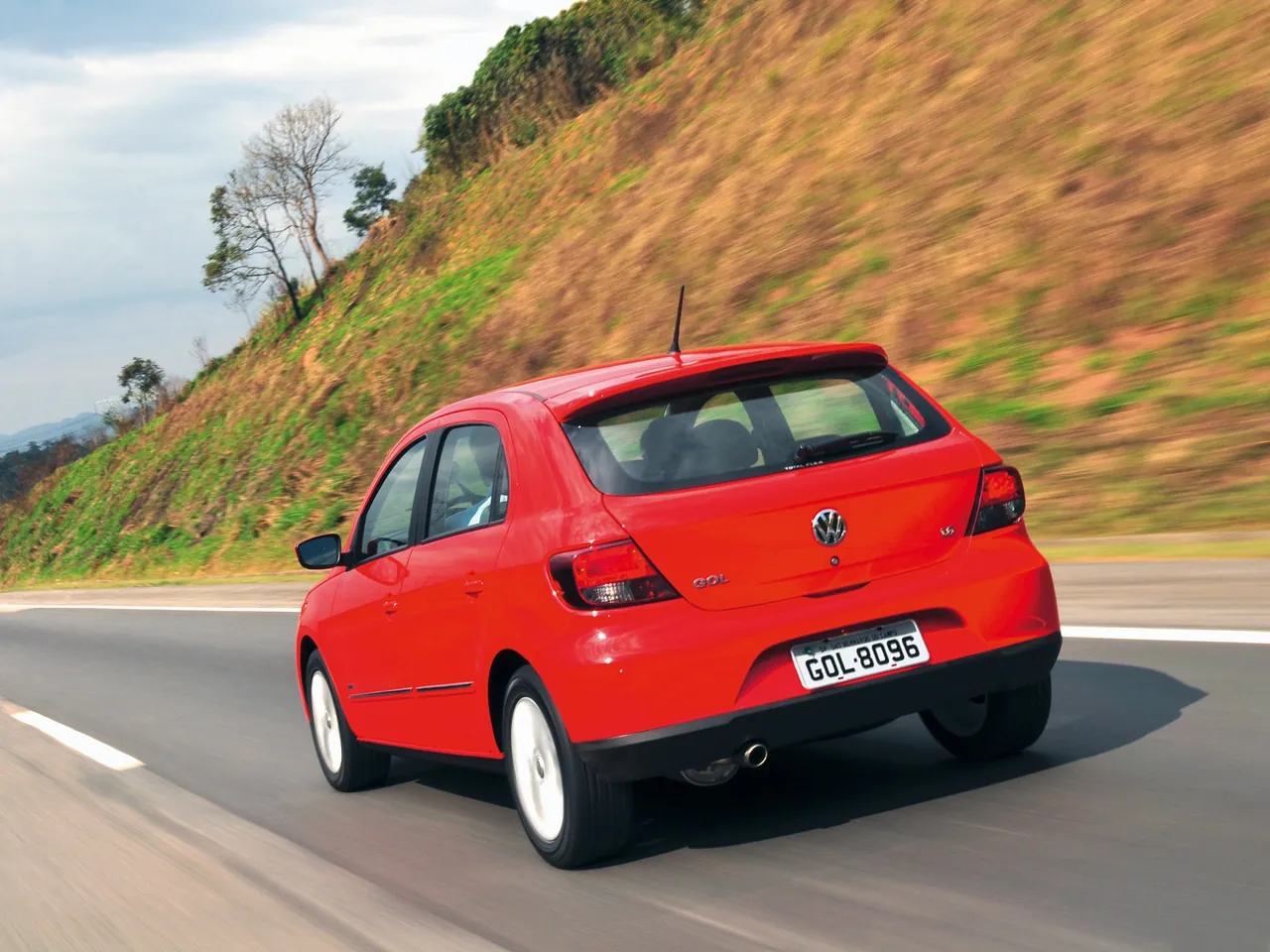 Volkswagen Gol (2009) - Rear Three-Quarter