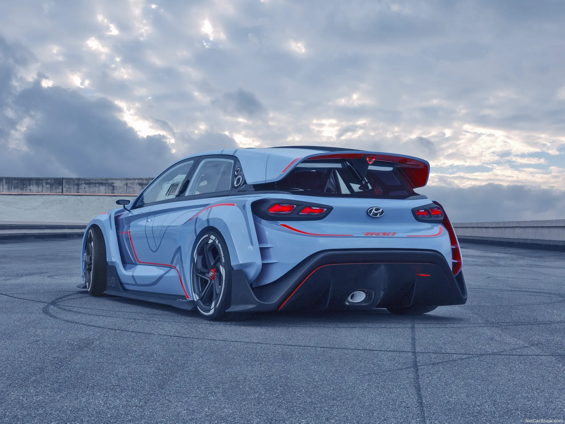 Hyundai RN30 Concept (2016) – zadní tříčtvrteční pohled