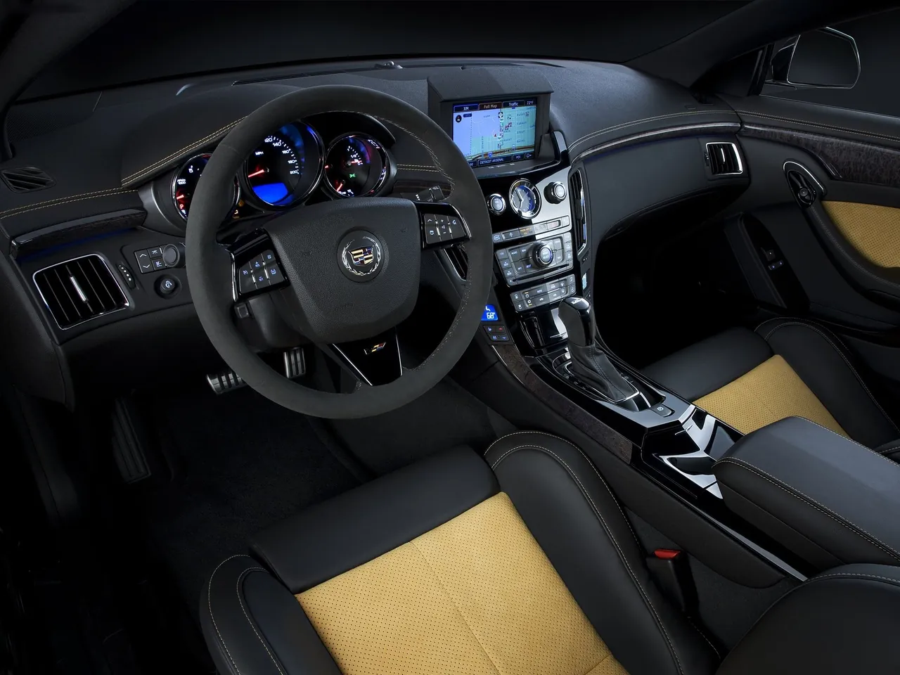 Cadillac CTS-V Black Diamond Edition (2011) – interiér