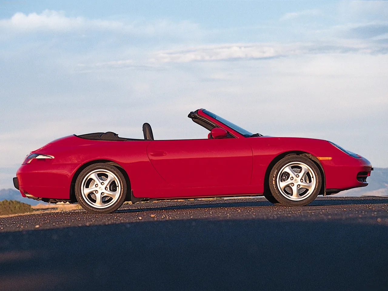 Porsche 911 Carrera Cabriolet (2001) - Side Profile