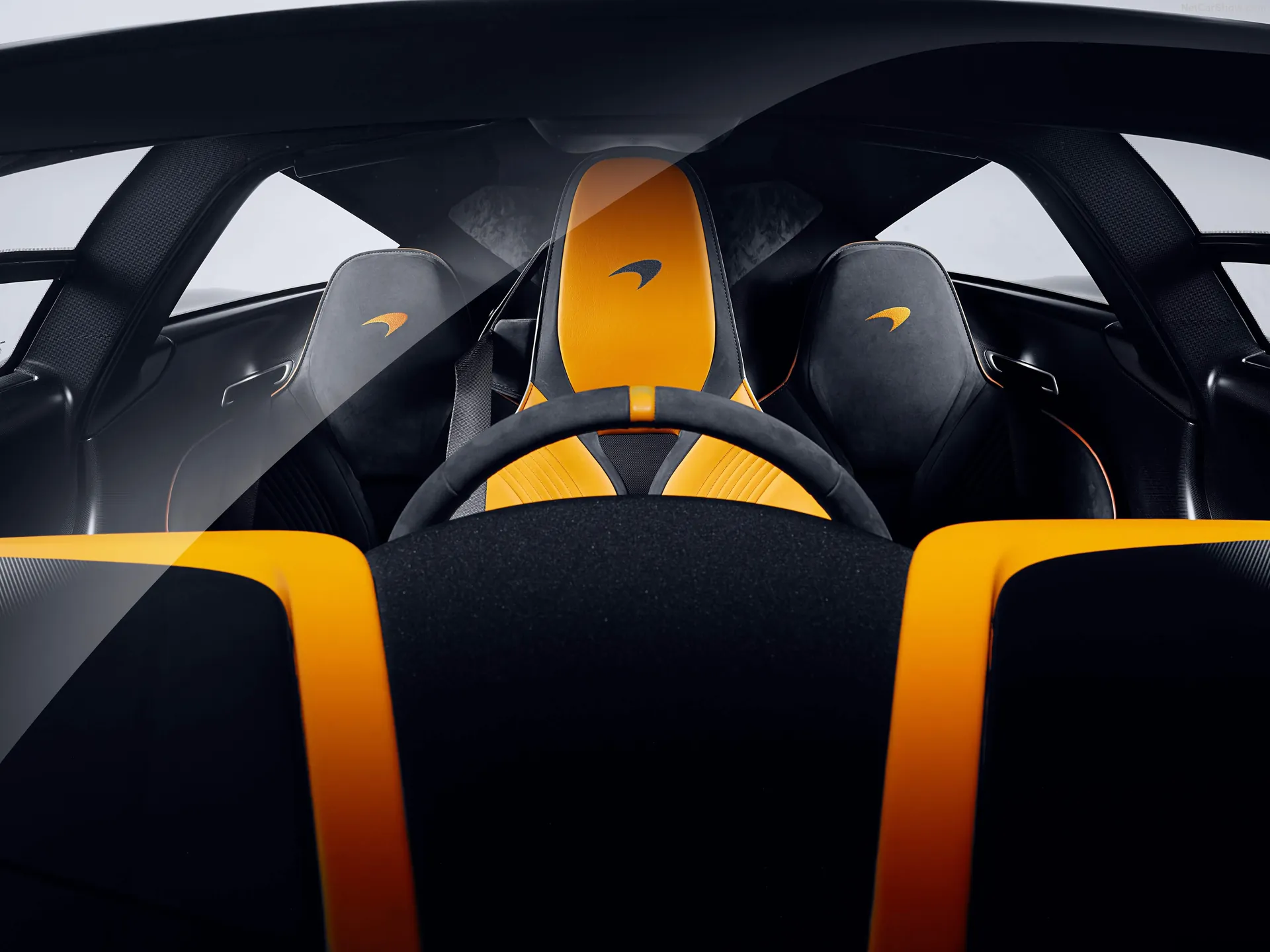 McLaren Speedtail Albert by MSO (2021) – interiér