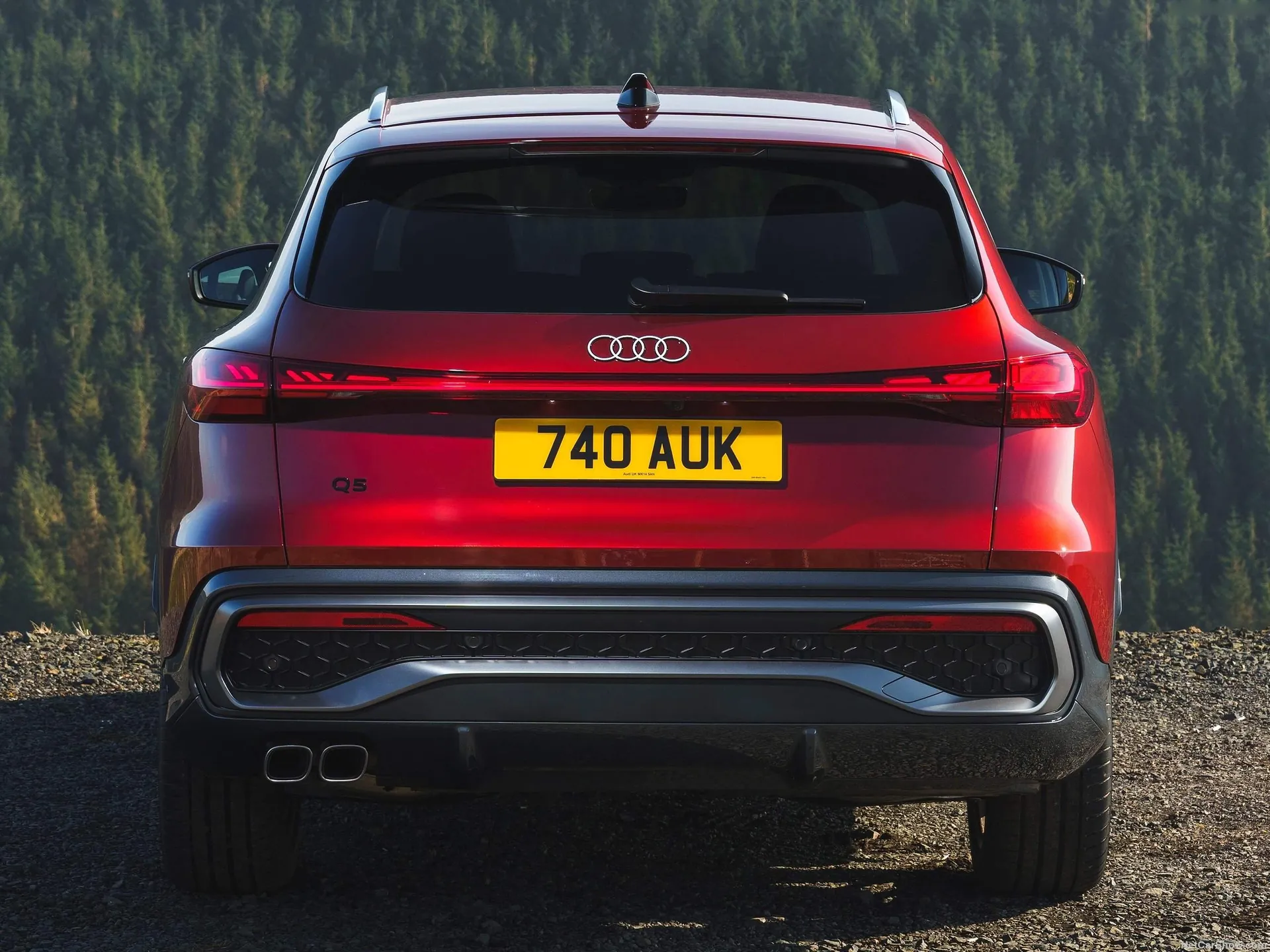 Audi Q5 [UK] (2025) – zezadu