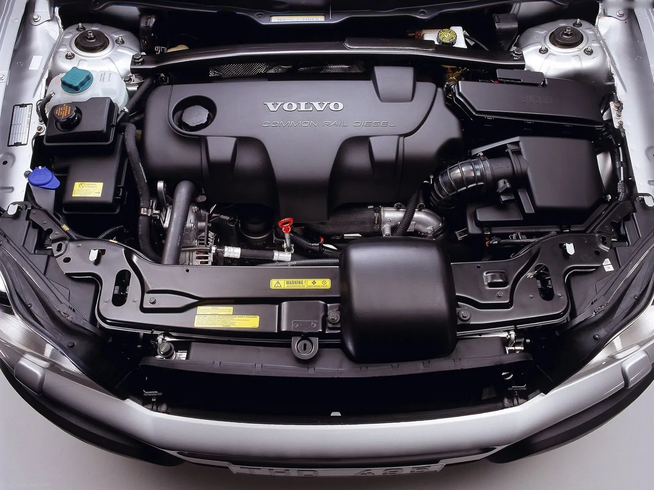 Volvo XC90 (2002) – motorový prostor