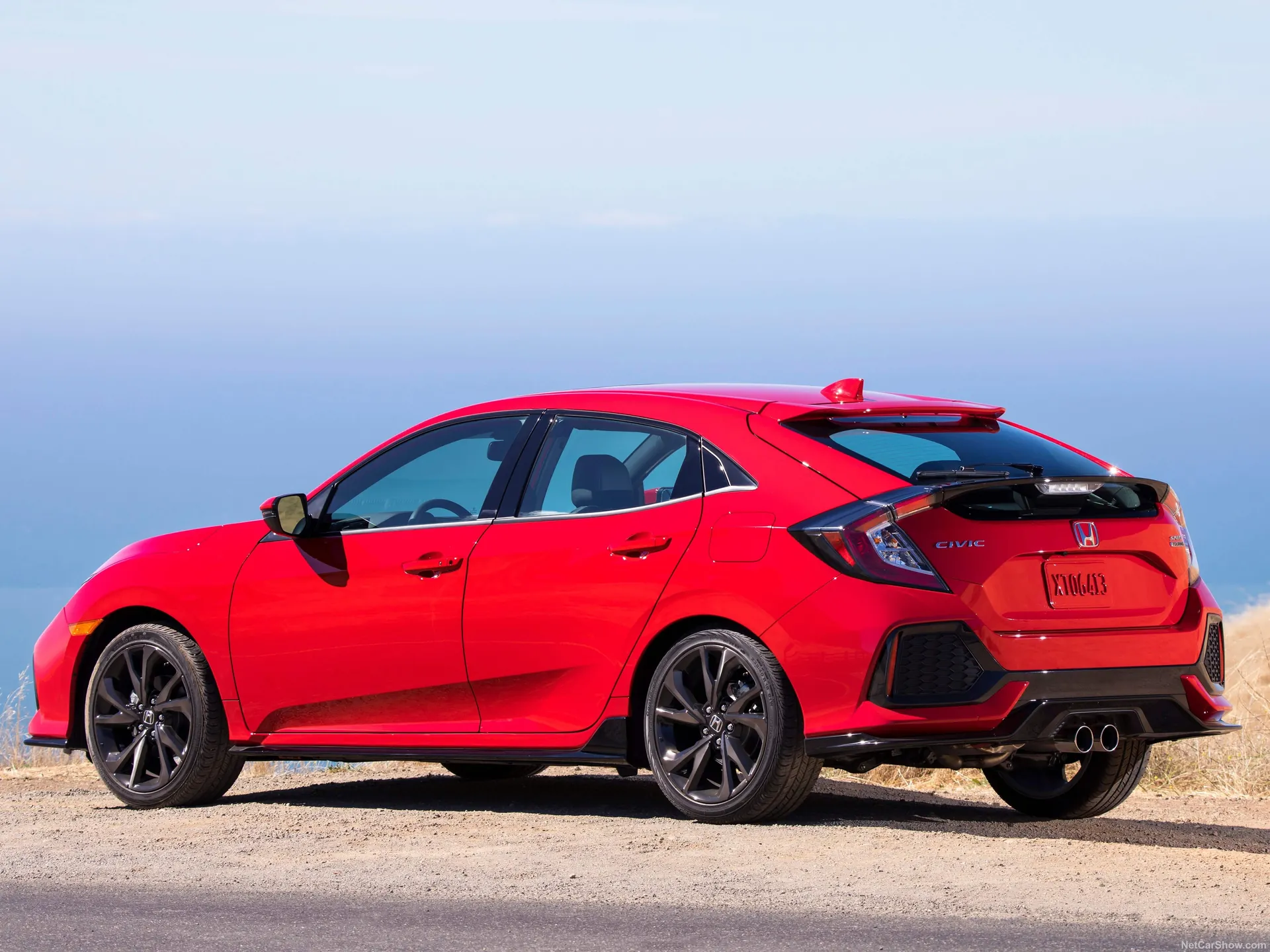 Honda Civic Hatchback (2017) - Rear Three-Quarter