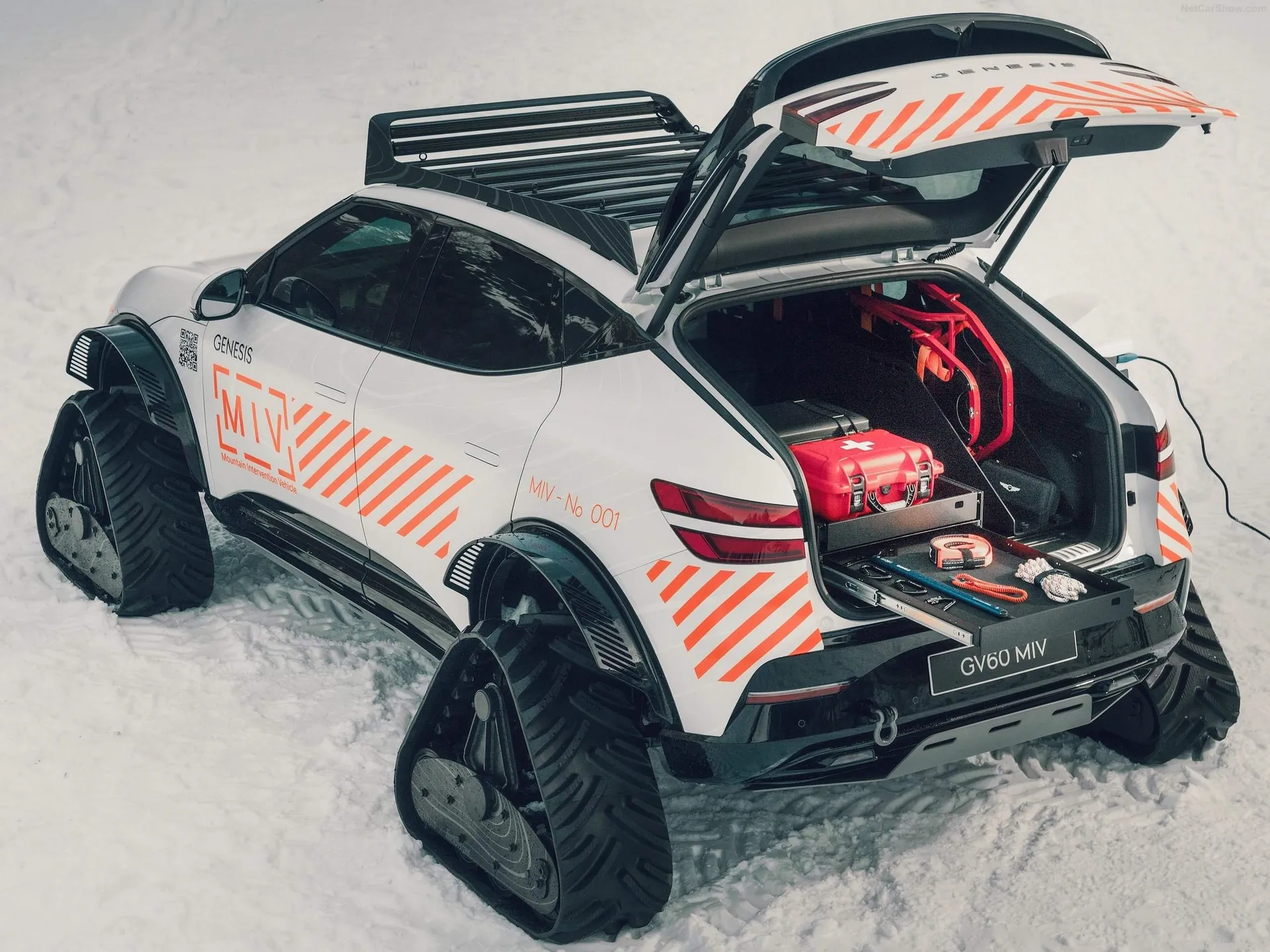 Genesis GV60 MIV Concept (2025) – zadní tříčtvrteční pohled