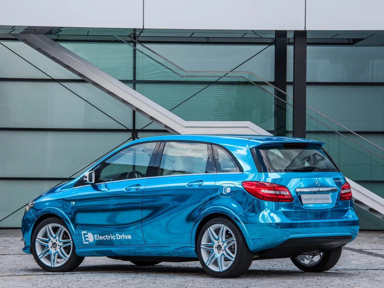 Mercedes-Benz B-Class Electric Drive Concept (2012) - Rear Three-Quarter