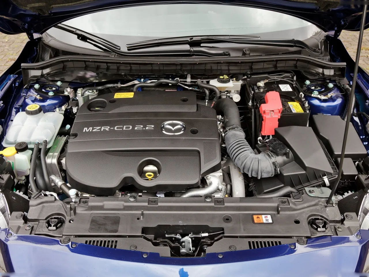 Mazda 3 (2012) – motorový prostor