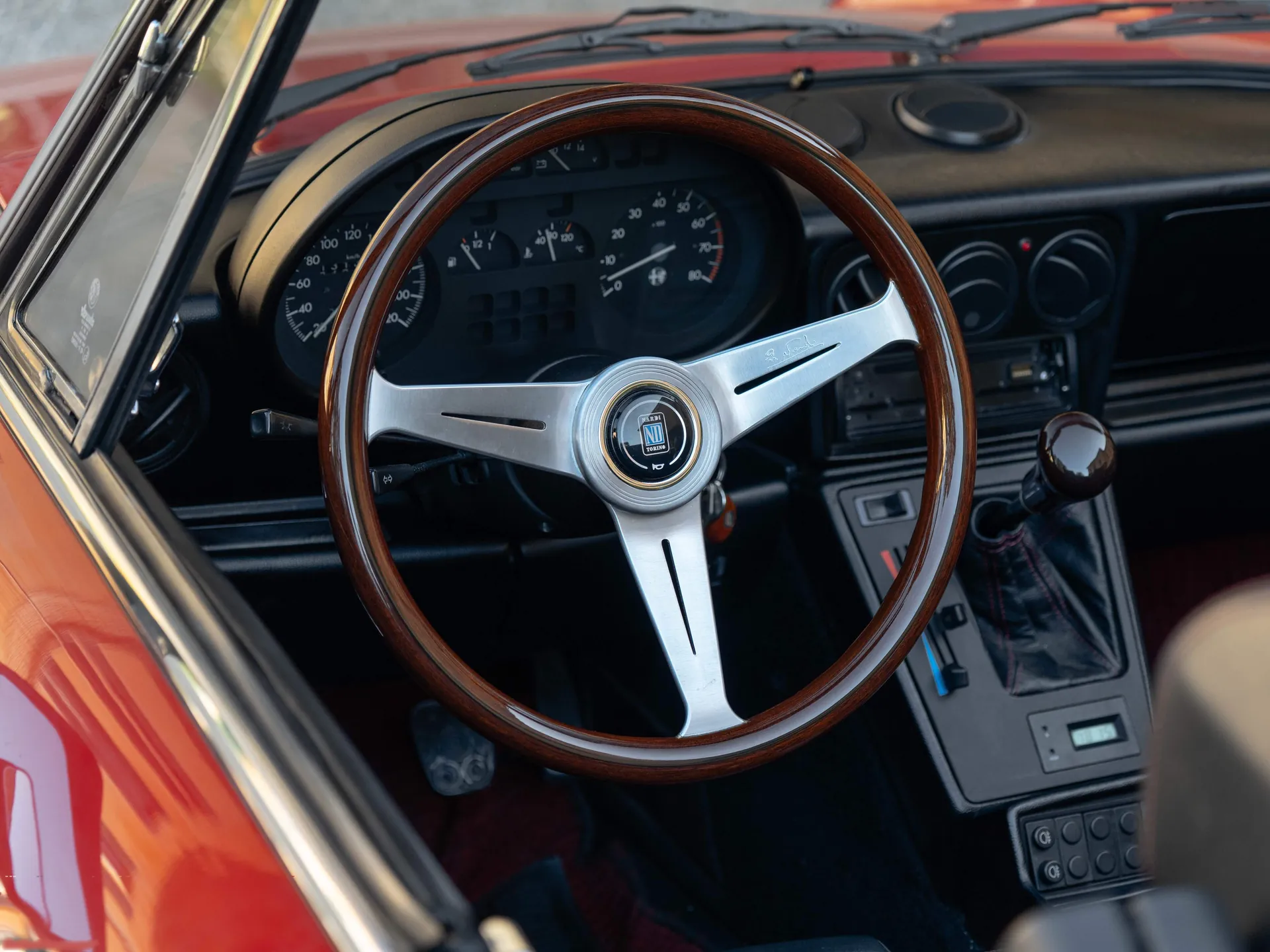Alfa Romeo Spider (1983) – interiér