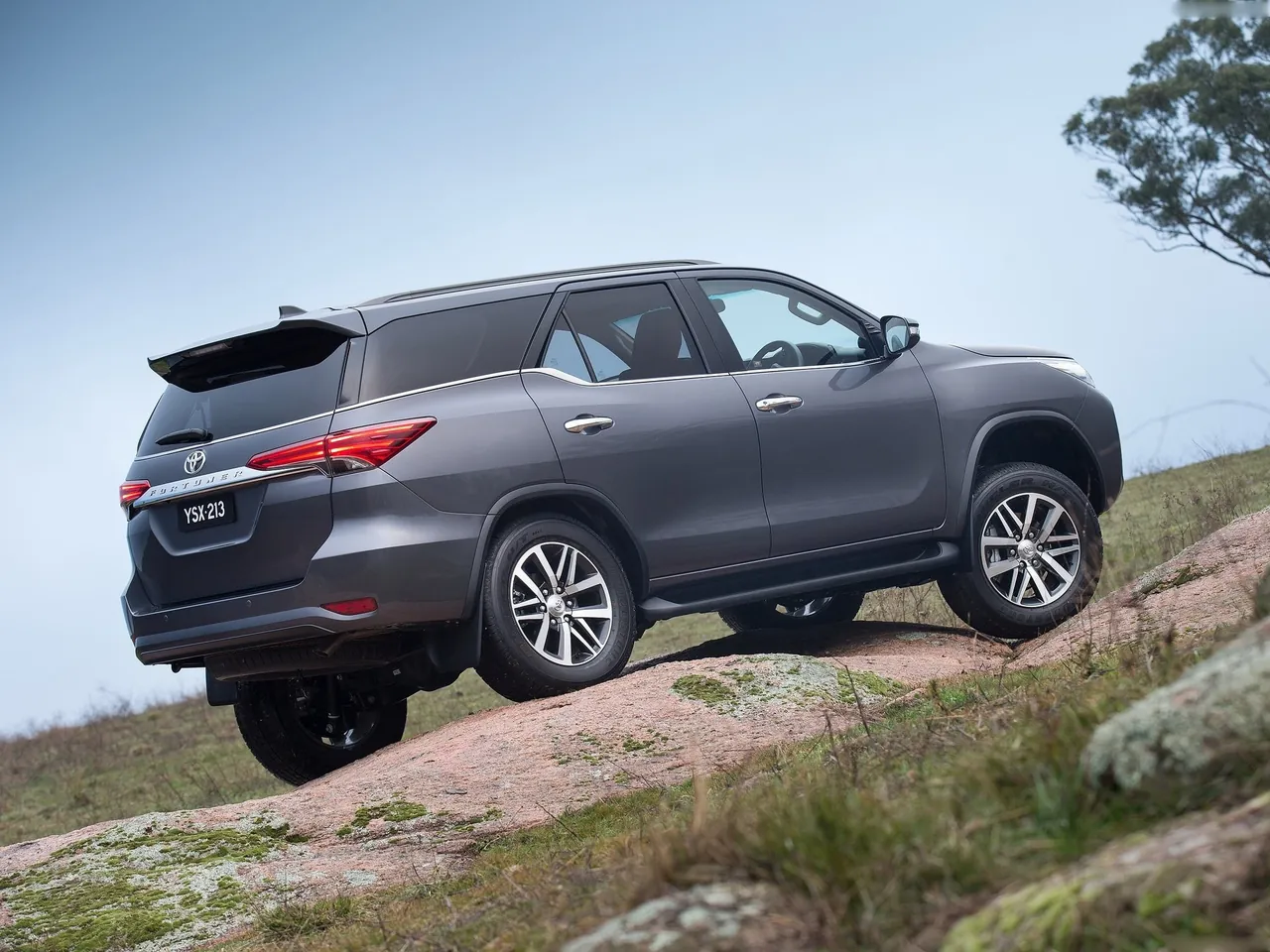 Toyota Fortuner (2016) - Rear Three-Quarter