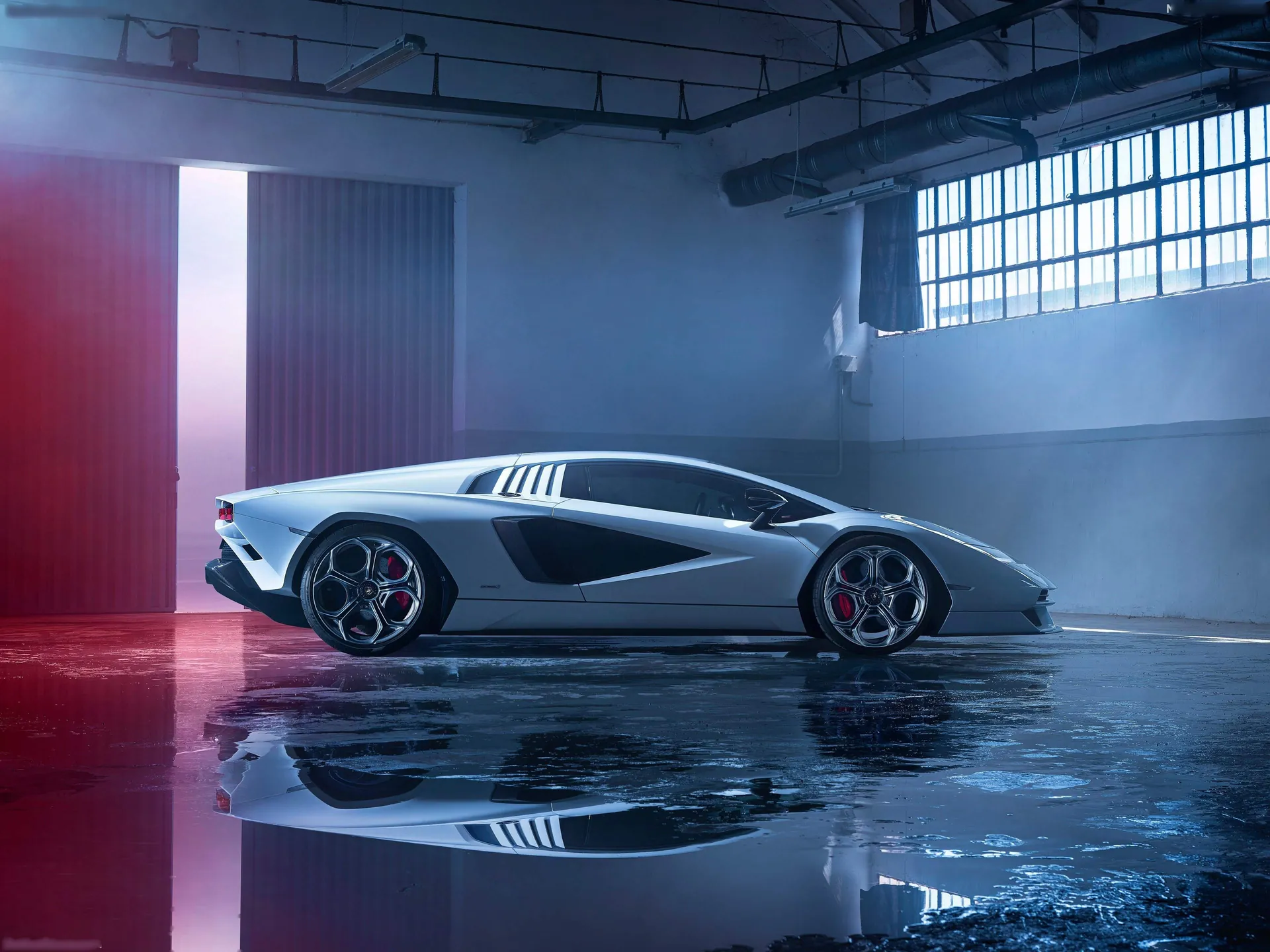 Lamborghini Countach LPI 800-4 (2022) – boční profil