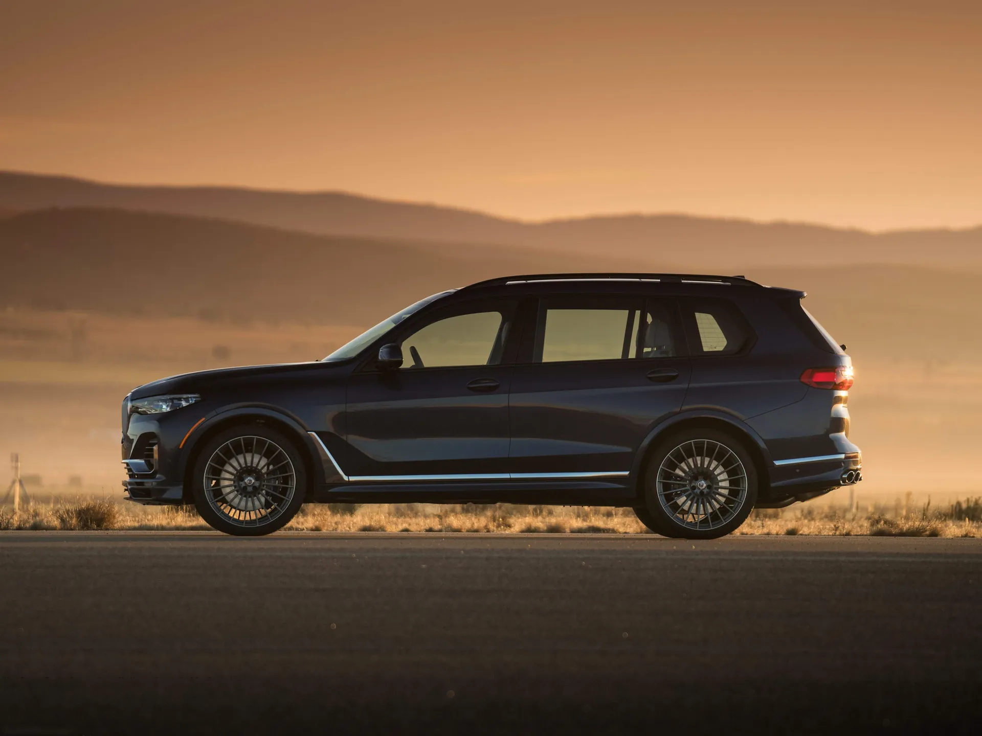Alpina BMW XB7 (2021) – boční profil