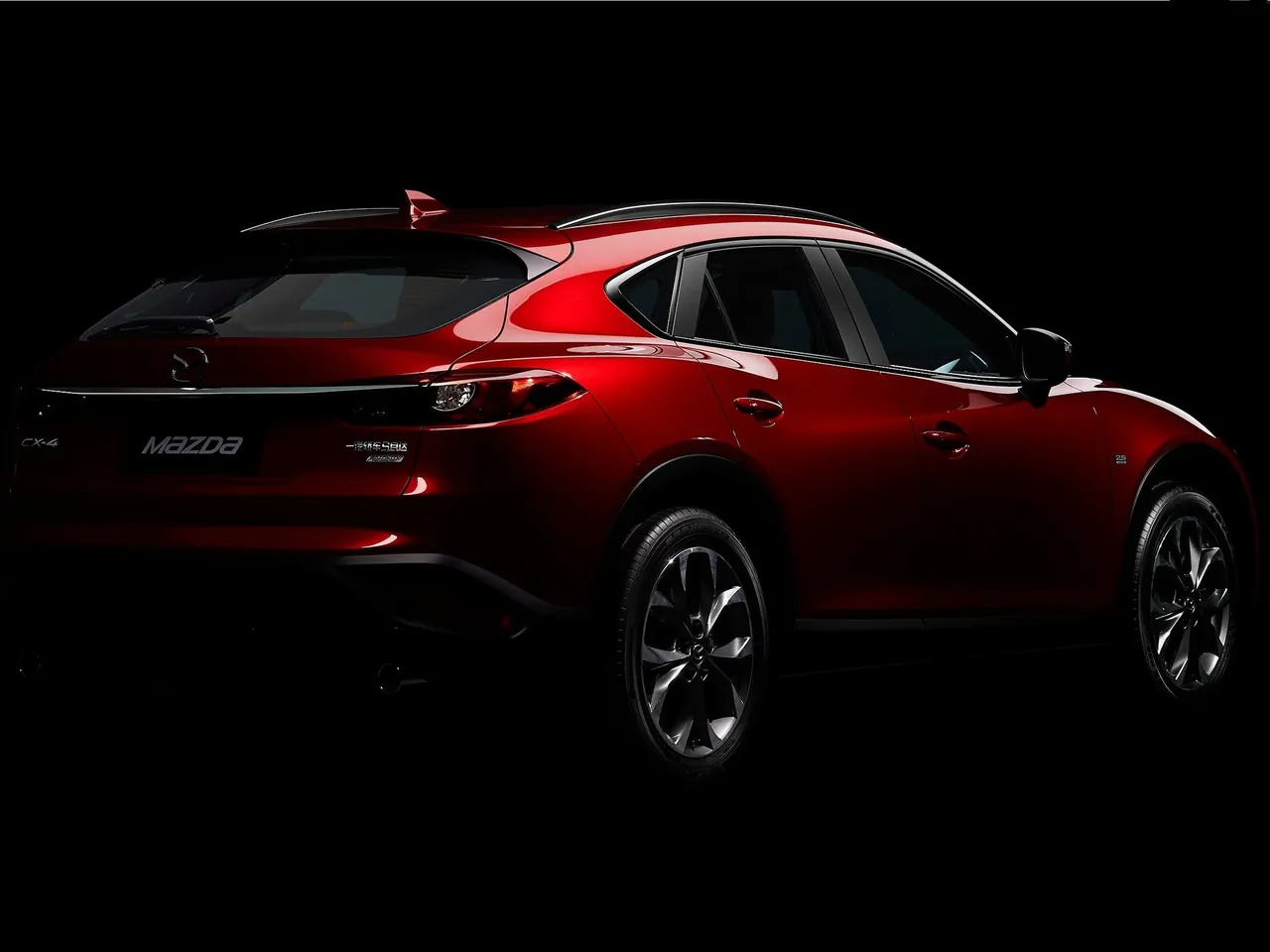Mazda CX-4 (2017) – zadní tříčtvrteční pohled