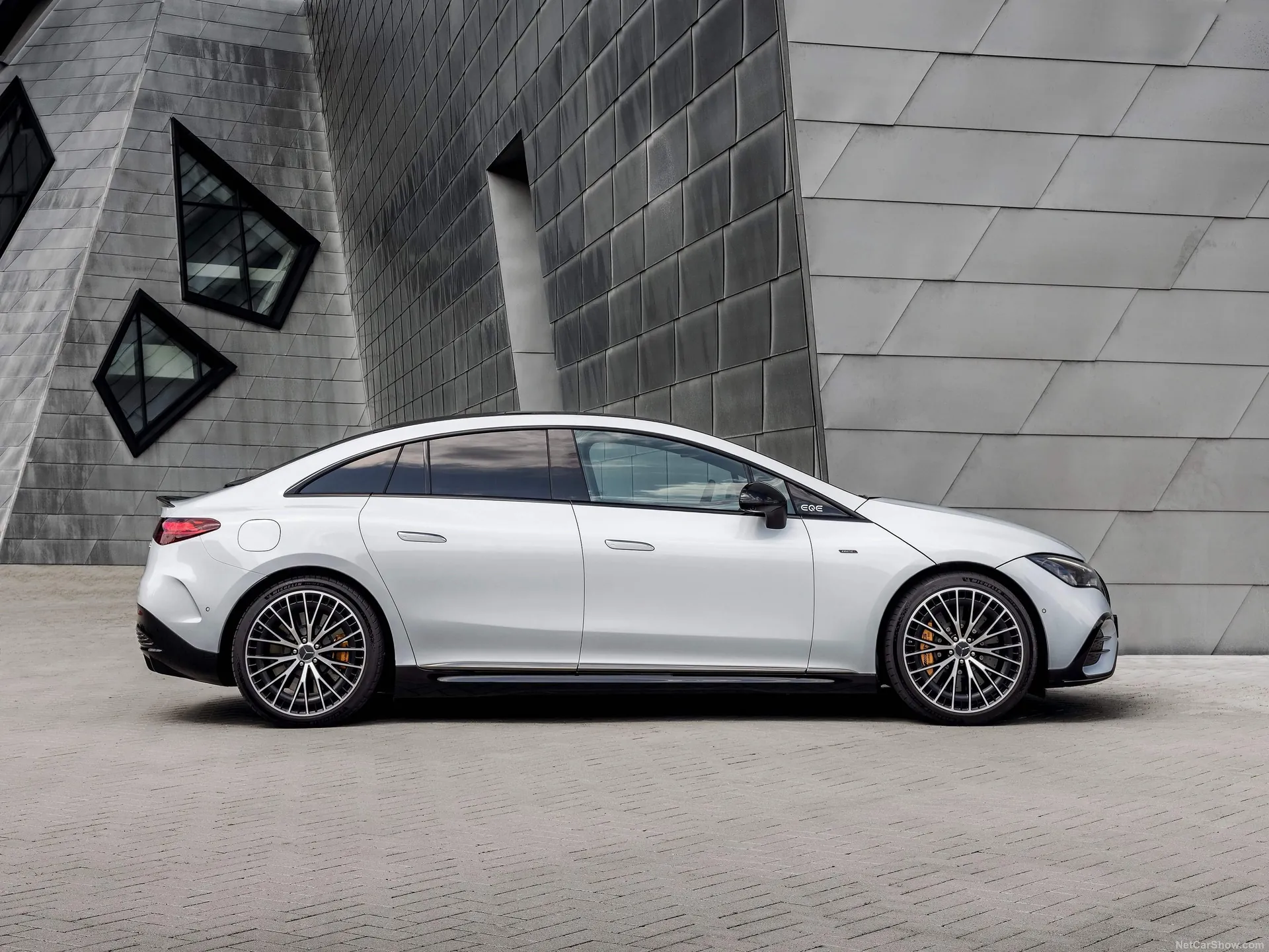 Mercedes-Benz EQE 53 AMG (2023) - Side Profile
