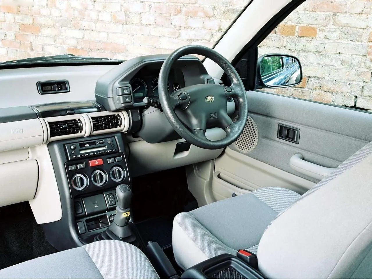 Land Rover Freelander (2002) - Interior