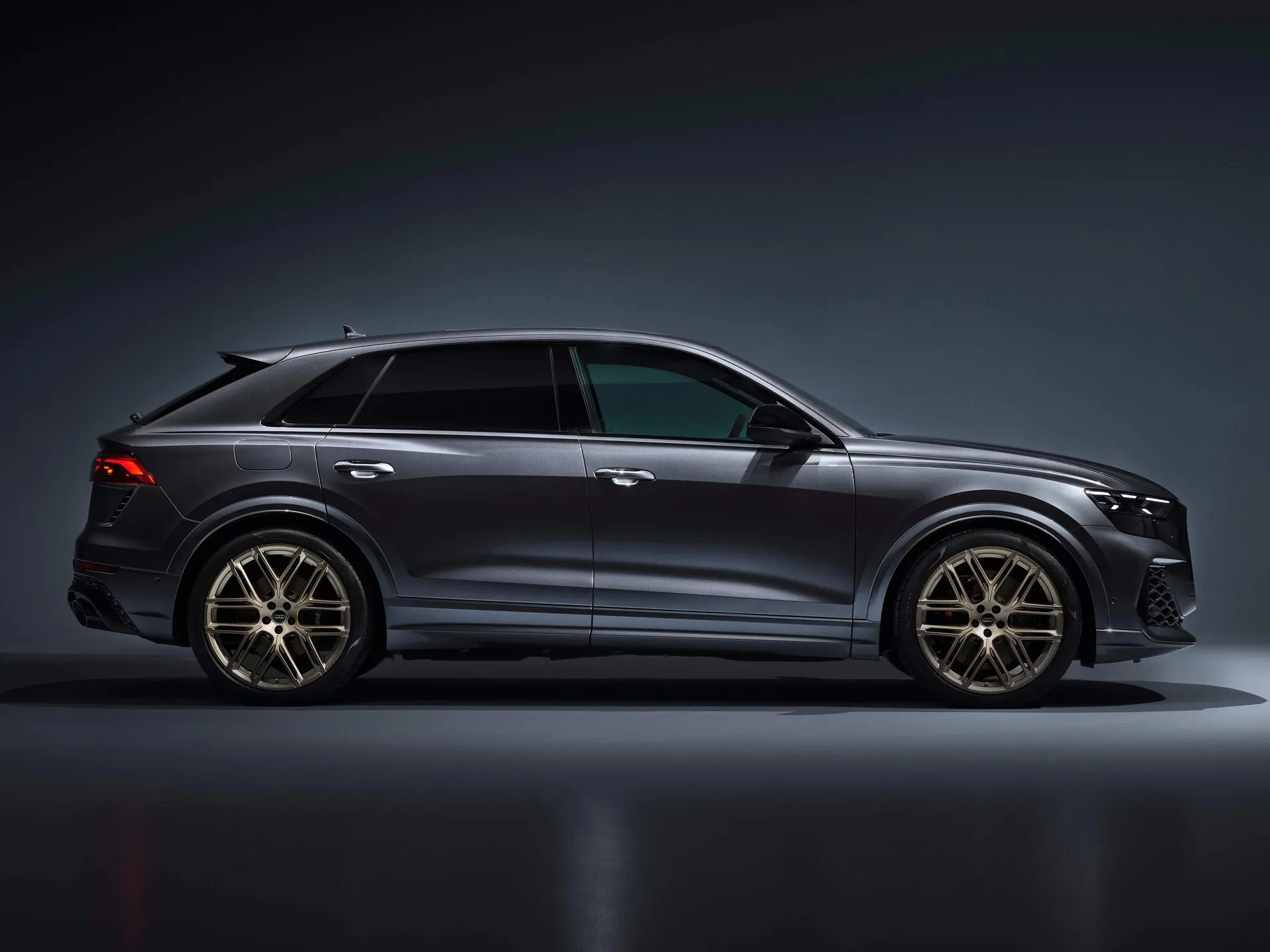 Audi RS Q8 (2025) – boční profil