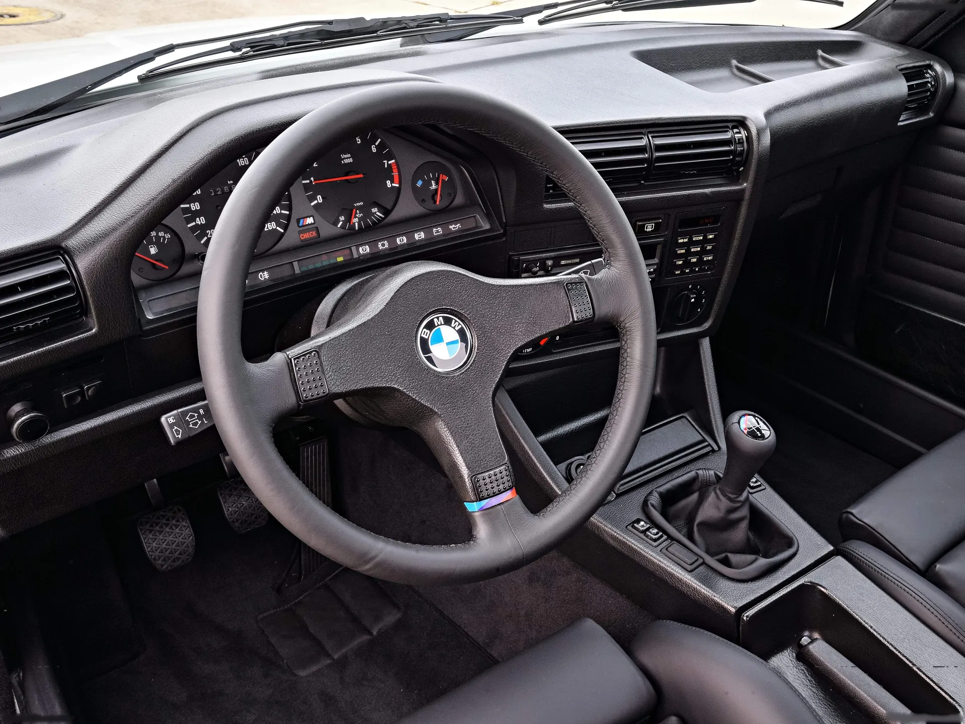 BMW M3 Pickup Concept (1986) – interiér