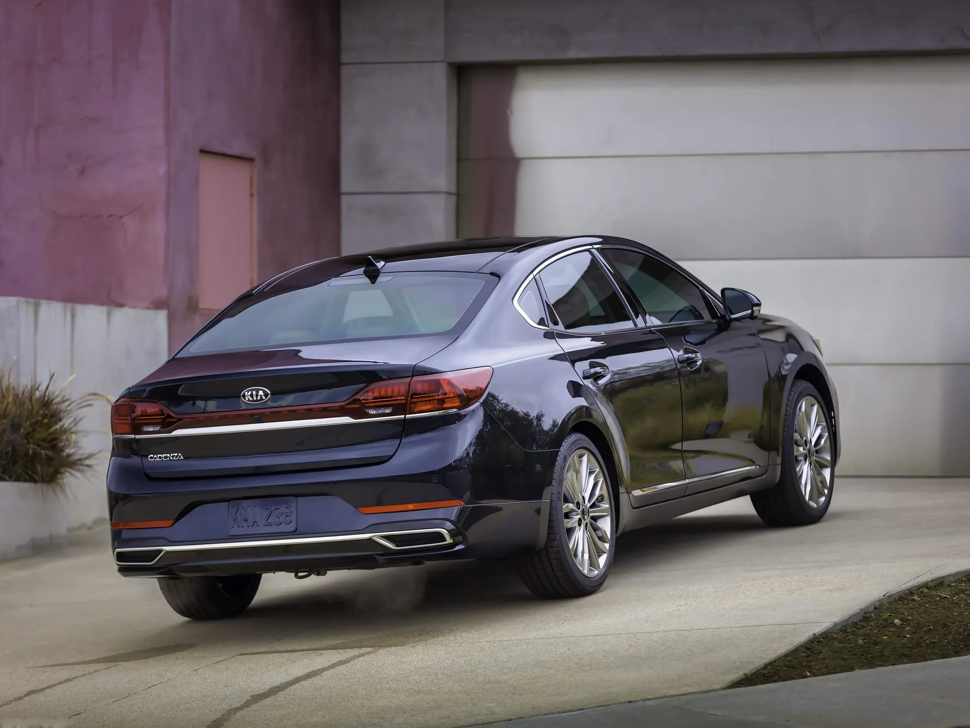 Kia Cadenza (2020) – zadní tříčtvrteční pohled