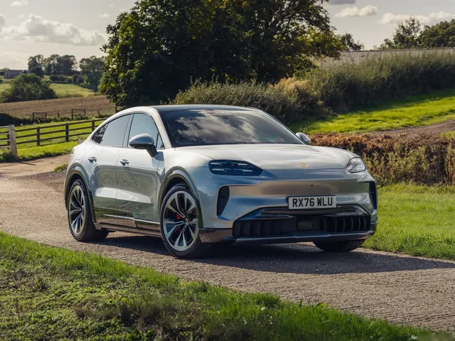 Porsche Cayenne S Coupe Electric [UK] (2027)