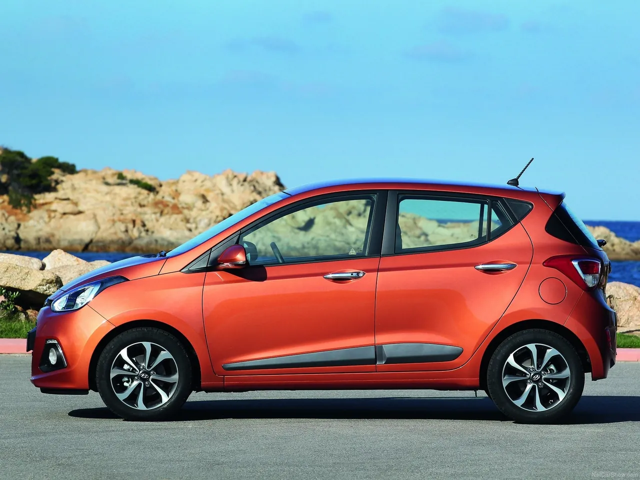 Hyundai i10 (2014) – boční profil