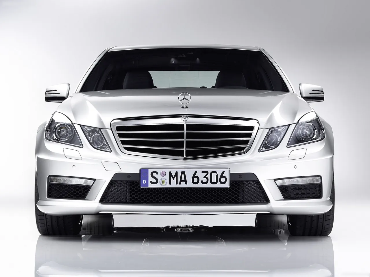 Mercedes-Benz E63 AMG (2010) – zepředu