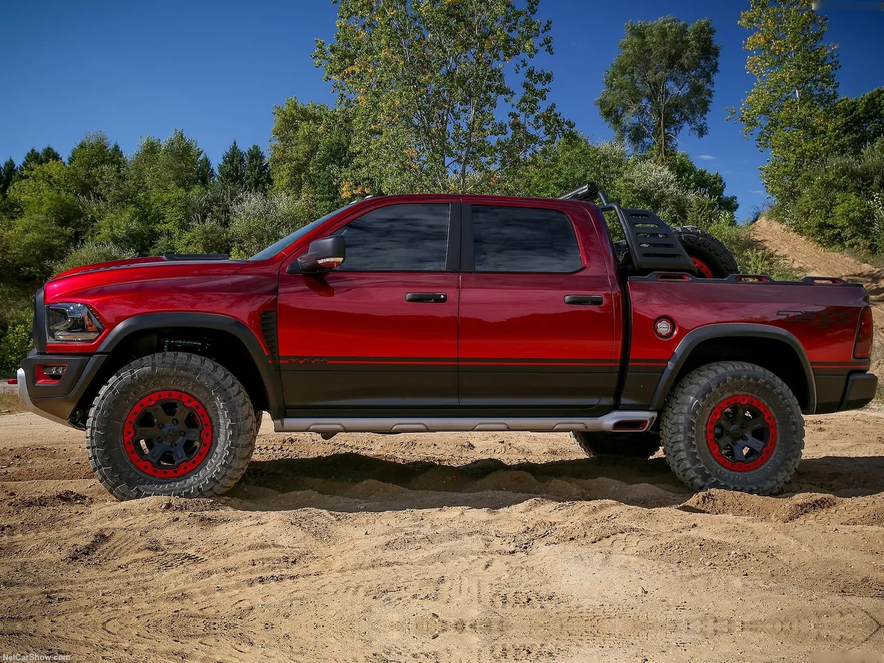 Ram Rebel TRX Concept (2016) – boční profil